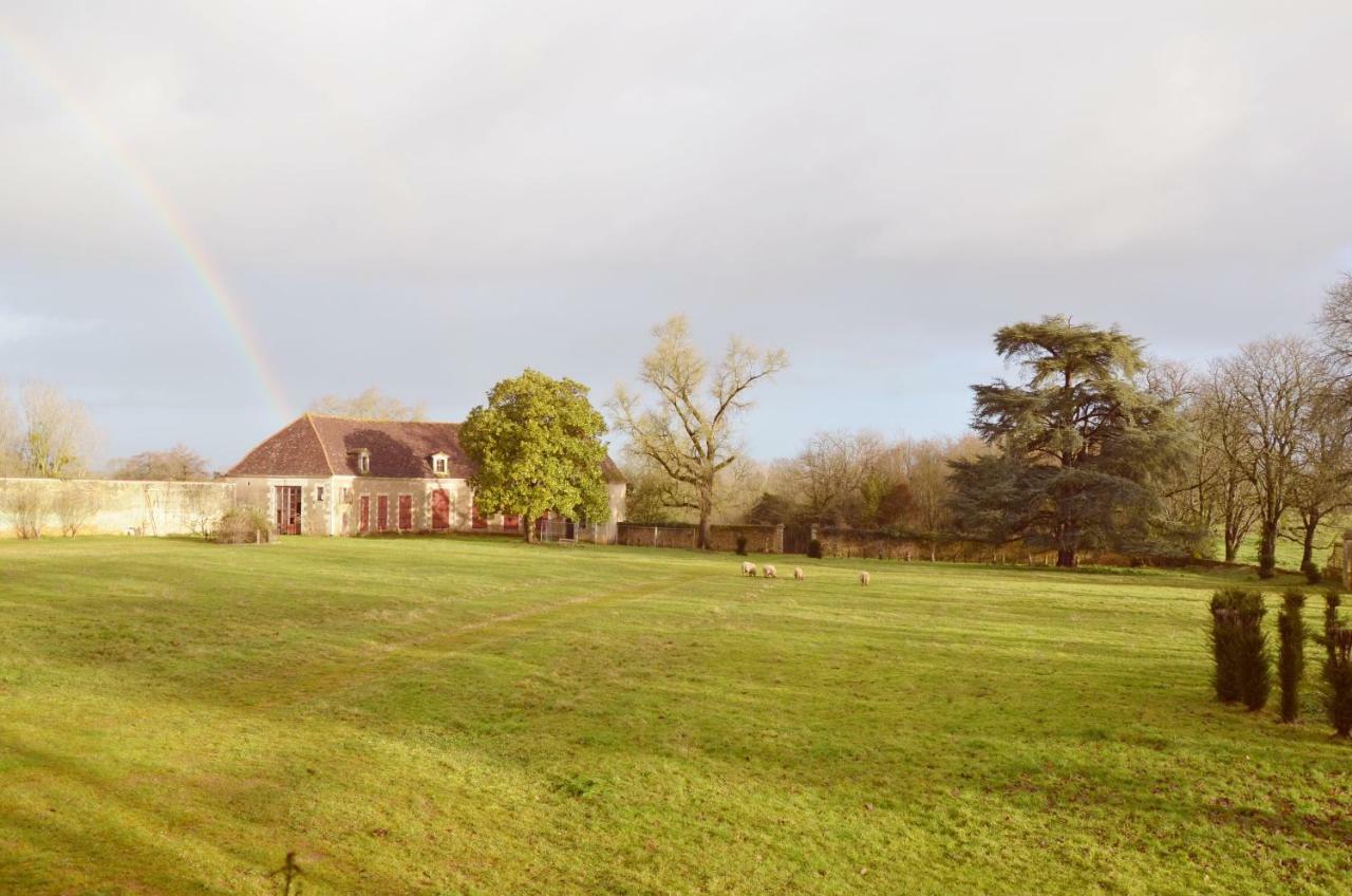 Chateau Des Noces Bazoges-en-Pareds Bagian luar foto